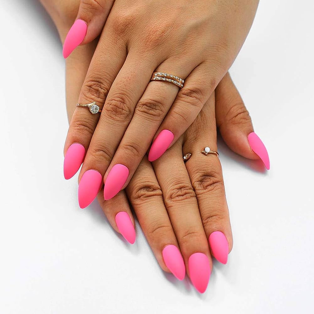 Read more about the article The Evolution of Acrylic Nails: From Past to Present