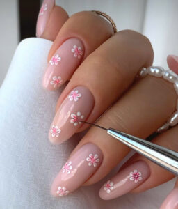 Read more about the article Top 5 April Manicure Trends To Try At Moi Nail Spa.